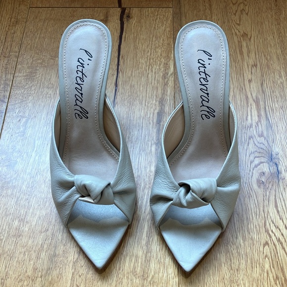 What interval size 6 creamy brown nude kitten heel open toe - Picture 2 of 7